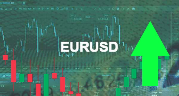 Eurusd Trades In Green